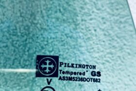 Дясно каросерийно стъкло OPEL ASTRA H KBI 2004--2 на ниска цена