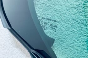 Дясно стъкло на каросерията за VW GOLF VII 2012--2 на ниска цена