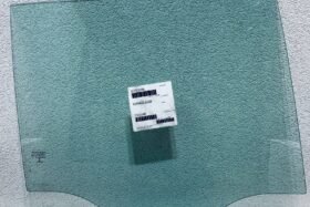 Дясно странично стъкло