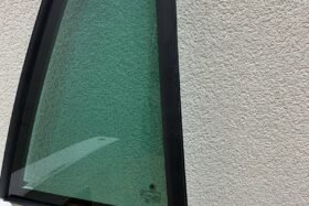 Дясно странично стъкло за SKODA OCTAVIA III KBI OE на ниска цена