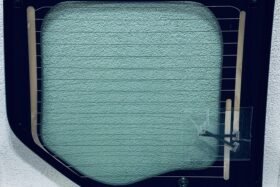 Дясно задно стъкло FORD TRANSIT CUSTOM 2012- С ОТВОР-3 на ниска цена