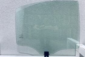 Дясно задно стъкло MERCEDES S W221 2005-2013 на ниска цена