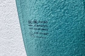 Дясно задно странично стъкло VW TOURAN 2010-2015-2 на ниска цена