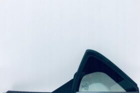 Дясно задно триъгълно стъкло OPEL CORSA F 2019- на ниска цена