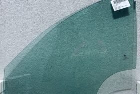 Лява странична стъкло с електрическо повдигане FIAT TIPO 2016- OE на ниска цена