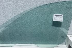 Ляво предно стъкло FORD FOCUS 1998-2004 на ниска цена