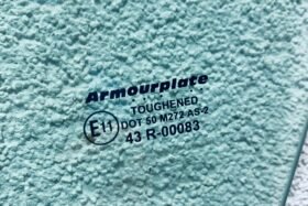 Ляво предно стъкло MAZDA 6 4/5D 2002-2008-2 на ниска цена