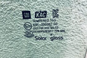 Ляво странично стъкло за врата на CHEVROLET CAPTIVA 2006--2 на ниска цена