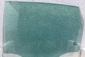 Ляво странично стъкло за врата на CHEVROLET CAPTIVA 2006- на ниска цена