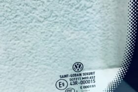 Ляво странично стъкло за VW TRANSPORTER T5 T6 OE-2 на ниска цена