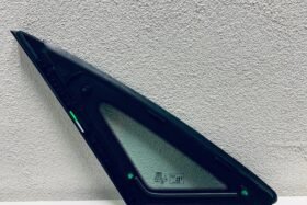 Ляво триъгълно стъкло на каросерията AUDI A8 D4 2010--3 на ниска цена