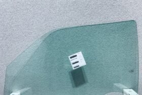 Ново ляво странично стъкло за SUZUKI SWIFT 3D 2005-2010. на ниска цена