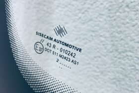 Ново предно стъкло AKUSTYCZNE за VW POLO 2017--3 на ниска цена