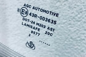 Ново предно стъкло AKUSTYCZNE за VW TOURAN 2010-2015-3 на ниска цена