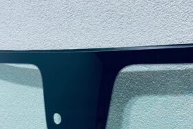 Ново предно стъкло FIAT 500 II 2017 - АКУСТИКА + СЕНЗОР + ОРИГИНАЛ-2 на ниска цена