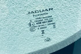 Ново предно стъкло JAGUAR XE 2014- АКУСТИКА+КАМЕРА+СЕНЗОР ОРИГИНАЛ-3 на ниска цена