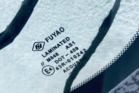 Ново предно стъкло MAZDA 3 II GEN 2008-2011 АКУСТИКА+СЕНЗОР+ОТОПЛЕНИЕ-3 на ниска цена