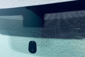 Ново предно стъкло PEUGEOT 207 2006-2012-2 на ниска цена