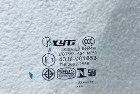 Ново предно стъкло PEUGEOT 3008 5008 2009-2016 СЕНЗОР-3 на ниска цена