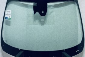 Ново предно стъкло RENAULT MEGANE IV 2020 - АКУСТИКА + КАМЕРА + СЕНЗОР на ниска цена