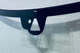 Ново предно стъкло TESLA S 2015-2017 SOLAR+КАМЕРА+СЕНЗОР+ОТОПЛЕНИЕ-2 на ниска цена