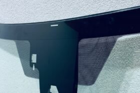 Ново предно стъкло TOYOTA C-HR 2020 - АКУСТИКА + КАМЕРА + СЕНЗОР-2 на ниска цена