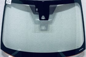 Ново предно стъкло TOYOTA C-HR 2020 - АКУСТИКА + КАМЕРА + СЕНЗОР на ниска цена