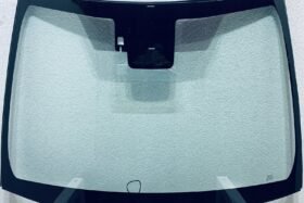 Ново предно стъкло TOYOTA COROLLA XII 2023 - АКУСТИКА + КАМЕРА + СЕНЗОР + ОТОПЛЕНИЕ на ниска цена