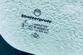 Ново предно стъкло TOYOTA IQ 3D 2009 - АКУСТИЧНО-3 на ниска цена