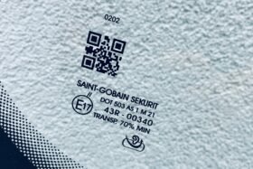 Ново предно стъкло VW ARTEON 2017-2021 АКУСТИКА+КАМЕРА+СЕНЗОР-3 на ниска цена