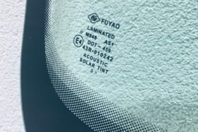 Ново предно стъкло VW BEETLE 3D 2011- АКУСТИЧНО + СЕНЗОР-3 на ниска цена