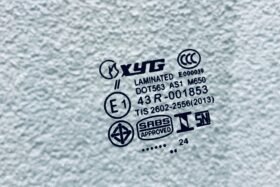 Ново предно стъкло за AUDI A6 C5 СЕДАН 1997-2004-3 на ниска цена