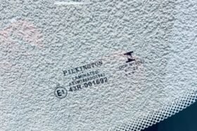 Ново предно стъкло за BMW 5 E60 E61 2007-2010 SOL+SEN-3 на ниска цена