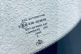 Ново предно стъкло за BMW 5 G30 G31 2017 - АКУСТИКА + КАМЕРА + СЕНЗОР-3 на ниска цена