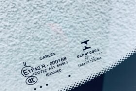 Ново предно стъкло за BMW 5 G30/G31 2020 - АКУСТИКА + КАМЕРА + СЕНЗОР-3 на ниска цена