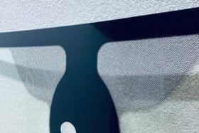 Ново предно стъкло за BMW 5 GT 09-12 SOL+SEN+KAM+HUD-2 на ниска цена