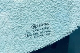 Ново предно стъкло за BMW F30/F31 2012--3 на ниска цена