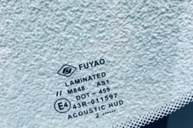 Предно стъкло за BMW X1 II F48 2015- AKU+KAM+SENS+HUD-3 на ниска цена