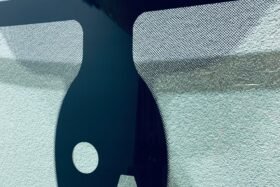 Ново предно стъкло за BMW X6 2008-14 KAM+SEN+HUD+OE-2 на ниска цена