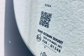 Ново предно стъкло за FIAT 500 II 2017- AKU+SEN-3 на ниска цена