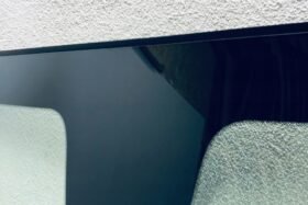 Ново предно стъкло за FIAT 500C CABRIO 2017 - СЕНЗОР-2 на ниска цена