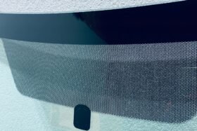 Ново предно стъкло за HONDA HR-V II 2014--2 на ниска цена