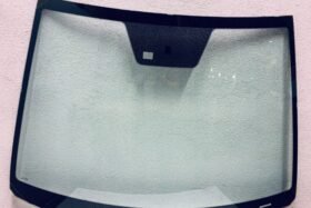 Ново предно стъкло за HYUNDAI I20 2009-14 с датчик. на ниска цена