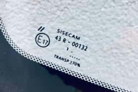 Новото предно стъкло за HYUNDAI I20 II 2014- с камера.-3 на ниска цена