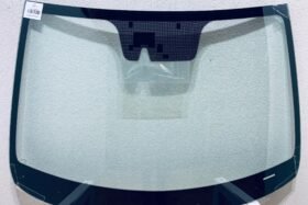 Новото предно стъкло за HYUNDAI I20 II 2014- с камера. на ниска цена