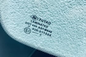 Ново предно стъкло за KIA RIO II 4D/5D 07.2005-08.2009-3 на ниска цена