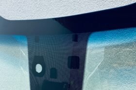 Ново предно стъкло за KIA SPORTAGE IV 2015 - АКУСТИКА + КАМЕРА + СЕНЗОР + ОТОПЛЕНИЕ-2 на ниска цена