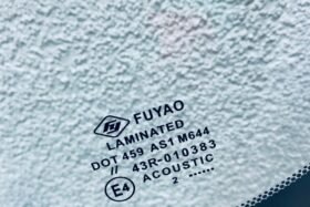 Ново предно стъкло за MAZDA 2 II 2015 - акустика + сензор.-3 на ниска цена