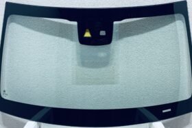 Ново предно стъкло за MERCEDES GLC X253 2015 - АКУСТИКА + КАМЕРА + СЕНЗОР на ниска цена