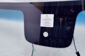 Ново предно стъкло за MERCEDES SPRINTER 18 - с подгряване и сензор.-2 на ниска цена